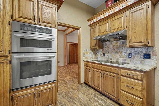 2004 NE 31st St, Lawton, OK 73507