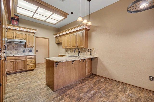 2004 NE 31st St, Lawton, OK 73507