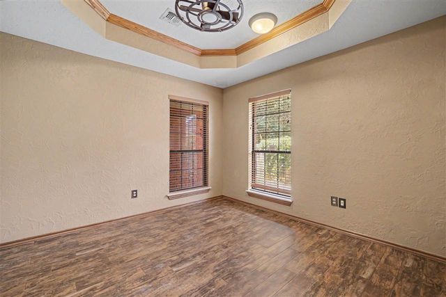 2004 NE 31st St, Lawton, OK 73507