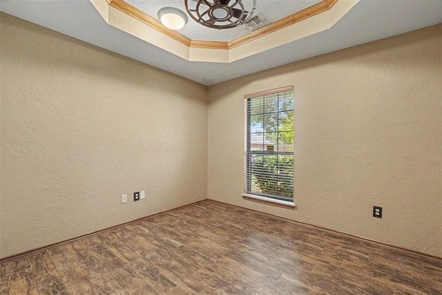 2004 NE 31st St, Lawton, OK 73507