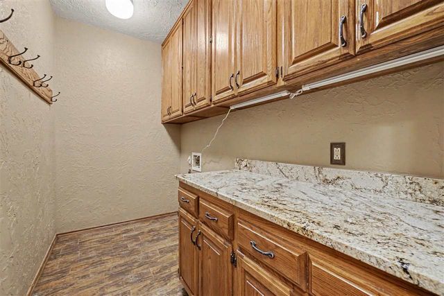 2004 NE 31st St, Lawton, OK 73507