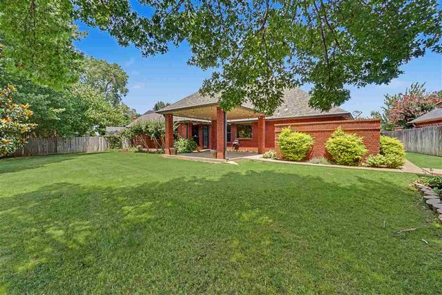 2004 NE 31st St, Lawton, OK 73507