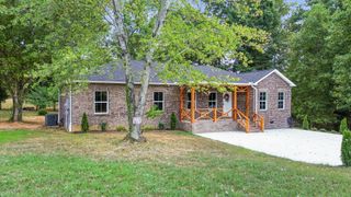 2250 Wayne Rd, Bon Aqua, TN 37025