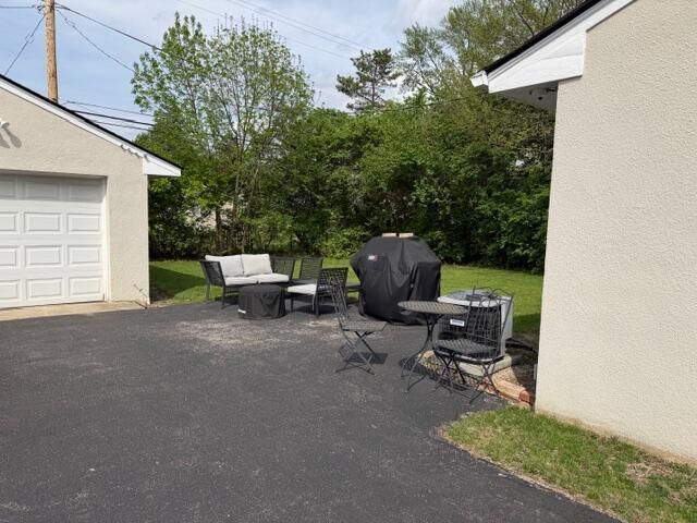 1966 Zollinger Road, Columbus, OH 43221