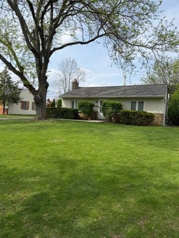 1966 Zollinger Road, Columbus, OH 43221