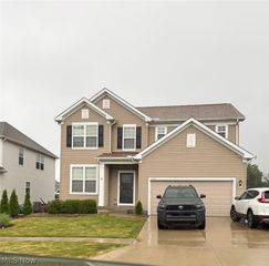 1946 Leisure Lane, Stow, OH 44224