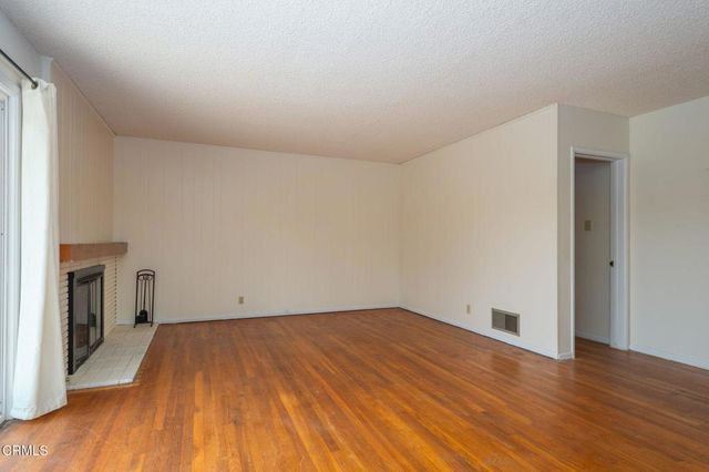 4614 Varsity Street, Ventura, CA 93003
