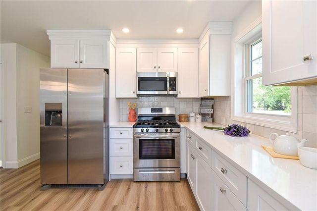 107 Coburn Street, Warwick, RI 02889