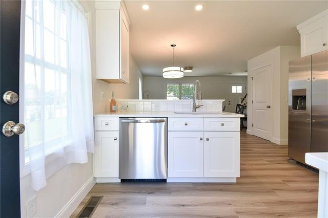 107 Coburn Street, Warwick, RI 02889