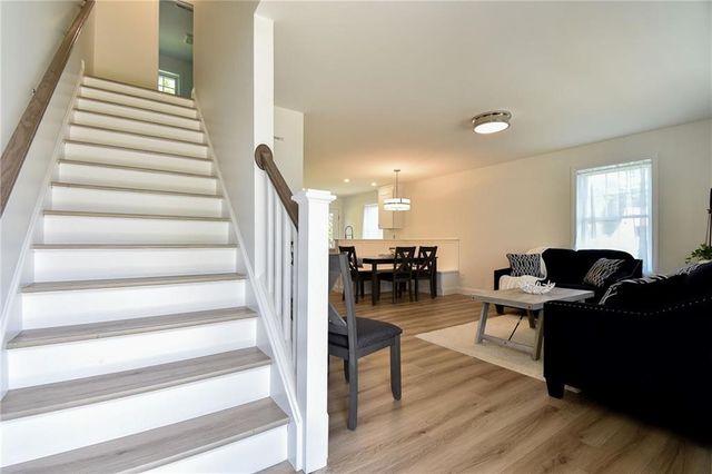 107 Coburn Street, Warwick, RI 02889