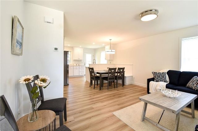 107 Coburn Street, Warwick, RI 02889