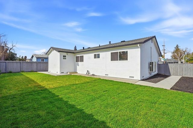 1630 1630 Nicholas, Concord, CA 94520