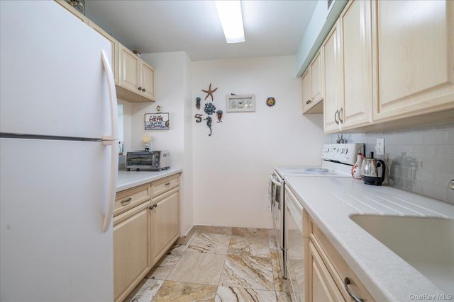 235 W Park Avenue 306, Long Beach, NY 11561