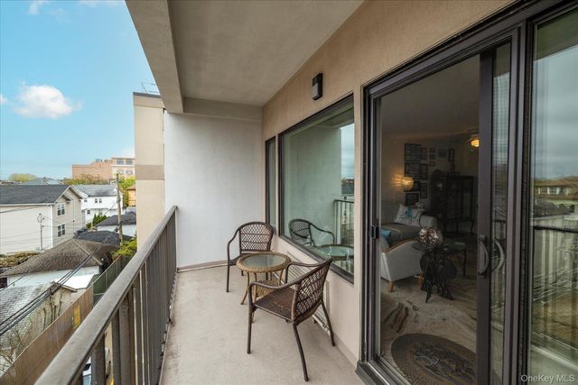 235 W Park Avenue 306, Long Beach, NY 11561