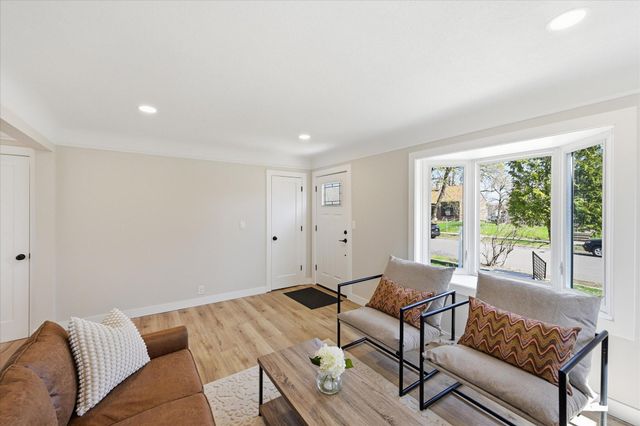 3370 Library Lane, Saint Louis Park, MN 55426