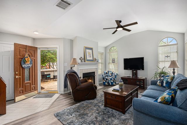 6120 Haley Lane, Fort Worth, TX 76132