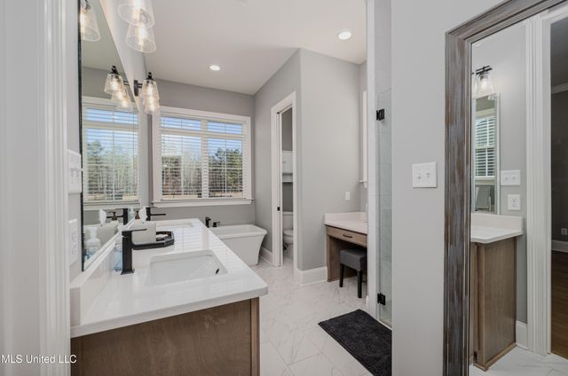 5042 Sophia Lane, Hernando, MS 38632