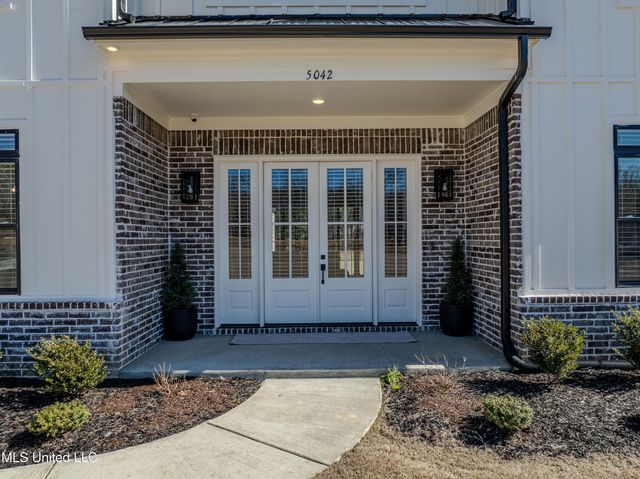 5042 Sophia Lane, Hernando, MS 38632