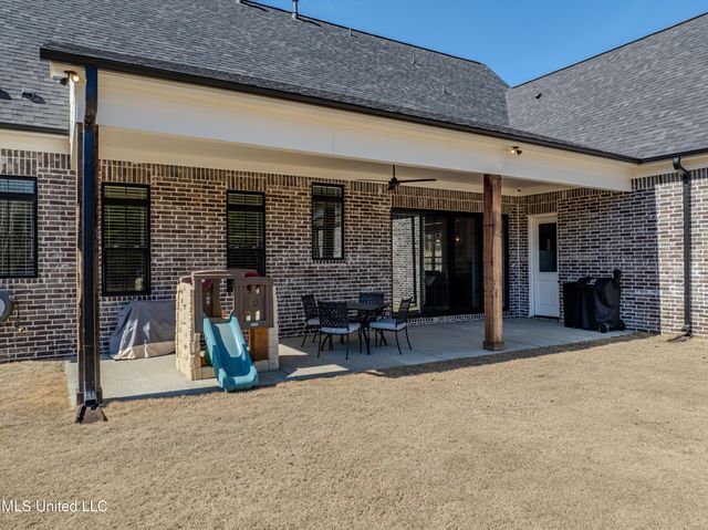 5042 Sophia Lane, Hernando, MS 38632