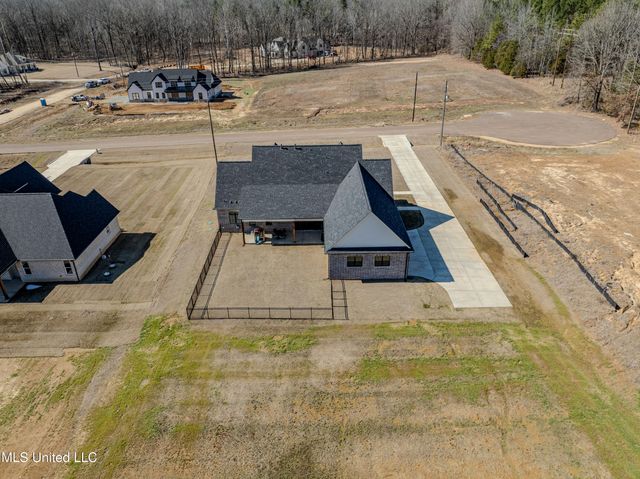 5042 Sophia Lane, Hernando, MS 38632