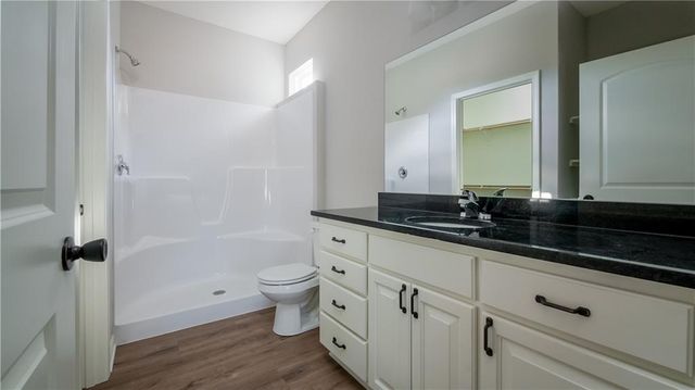 1307 NE White Oaks Lane, Oak Grove, MO 64075
