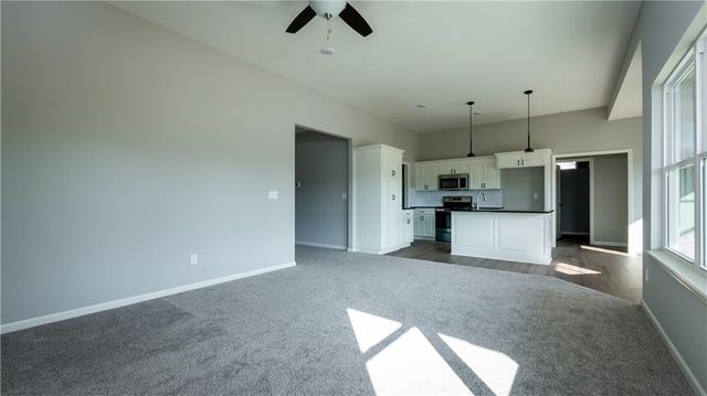 1307 NE White Oaks Lane, Oak Grove, MO 64075