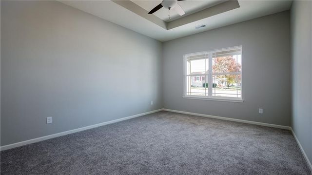 1307 NE White Oaks Lane, Oak Grove, MO 64075