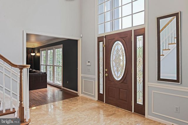 5802 HAMPTON FOREST WAY, Fairfax, VA 22030