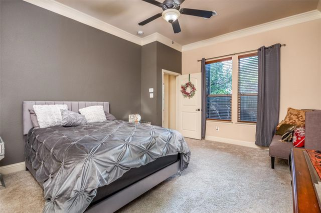 8436 Town Walk Drive, North Richland Hills, TX 76182