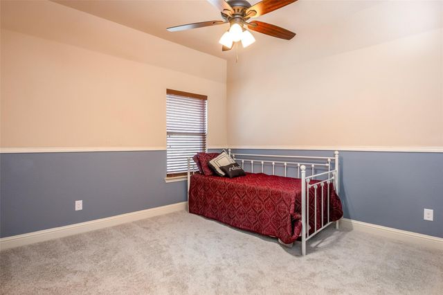 8436 Town Walk Drive, North Richland Hills, TX 76182