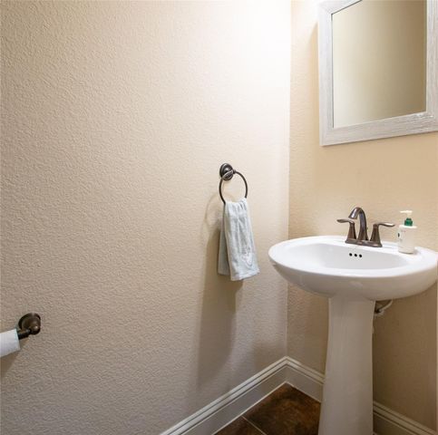 8436 Town Walk Drive, North Richland Hills, TX 76182