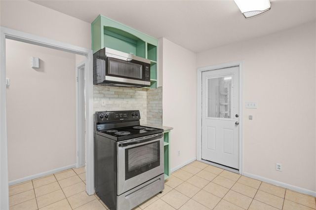 1210 Mac Drive Drive, Sweeny, TX 77480