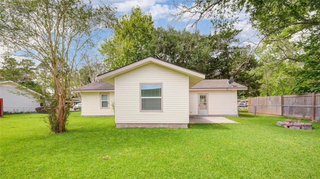 1210 Mac Drive Drive, Sweeny, TX 77480