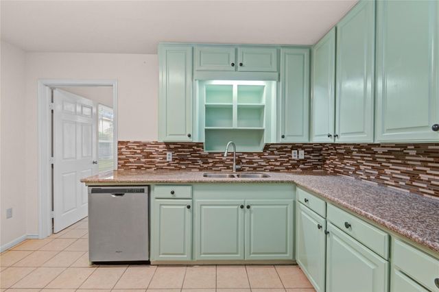 1210 Mac Drive Drive, Sweeny, TX 77480