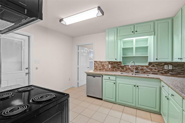 1210 Mac Drive Drive, Sweeny, TX 77480