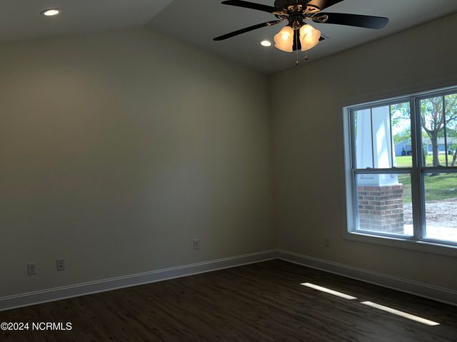 513 Peru Road, Sneads Ferry, NC 28460