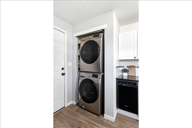 1319 N REID AVE, Layton, UT 84041