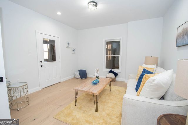 5705 Registry Oaks Lane SE, Mableton, GA 30126