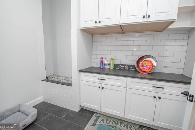 5705 Registry Oaks Lane SE, Mableton, GA 30126