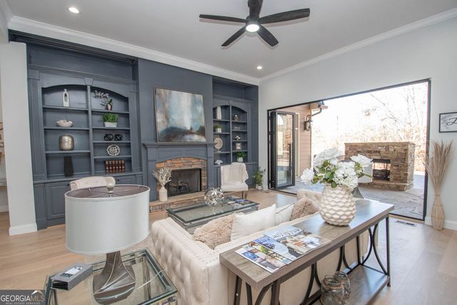 5705 Registry Oaks Lane SE, Mableton, GA 30126