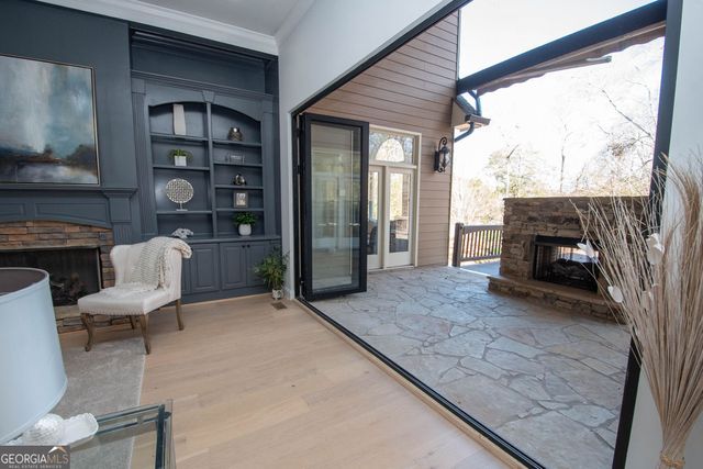 5705 Registry Oaks Lane SE, Mableton, GA 30126