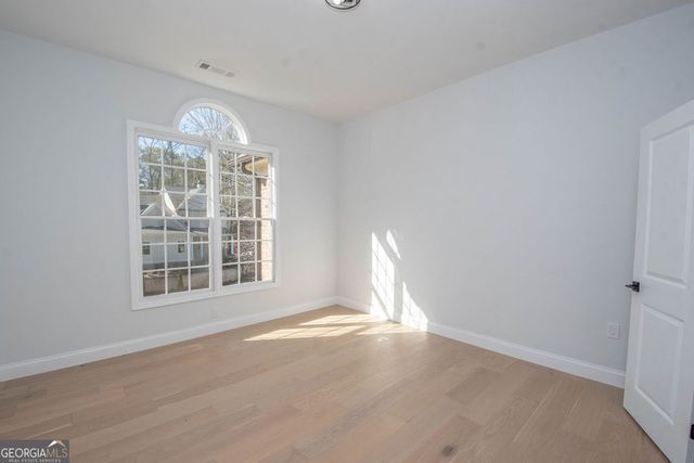 5705 Registry Oaks Lane SE, Mableton, GA 30126