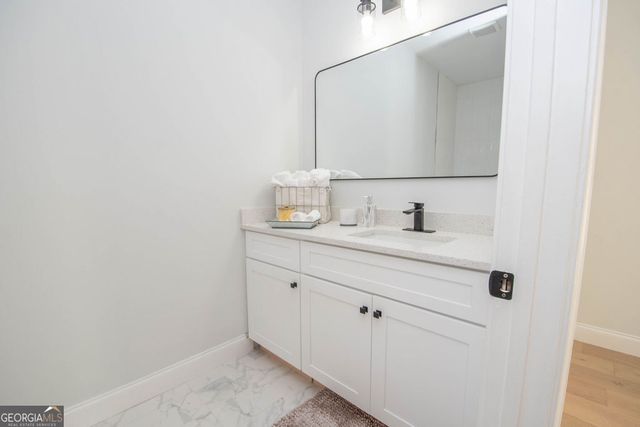 5705 Registry Oaks Lane SE, Mableton, GA 30126