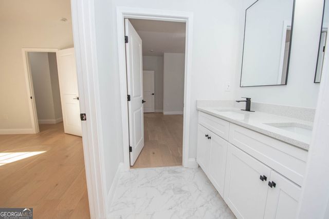 5705 Registry Oaks Lane SE, Mableton, GA 30126