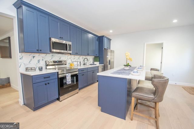 5705 Registry Oaks Lane SE, Mableton, GA 30126