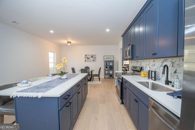 5705 Registry Oaks Lane SE, Mableton, GA 30126