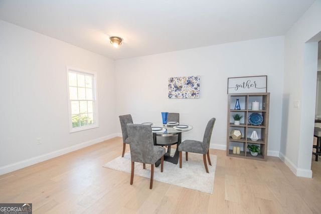 5705 Registry Oaks Lane SE, Mableton, GA 30126