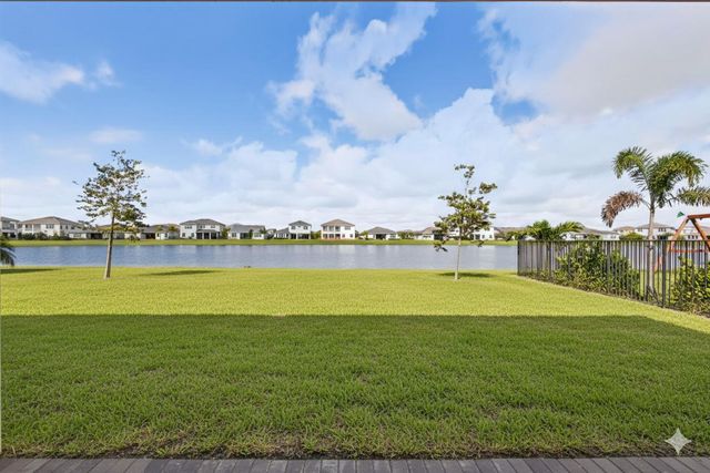 5385 Macoon Way, Westlake, FL 33470