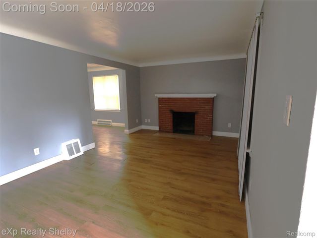 17225 Shaftsbury Avenue, Detroit, MI 48219