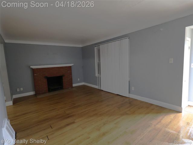 17225 Shaftsbury Avenue, Detroit, MI 48219